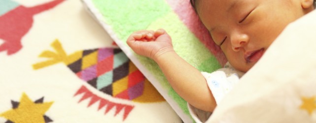 赤ちゃんがいびきをかくときに考えるべき５つのポイント